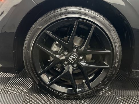 Used 2025 Honda Civic Sport image 33