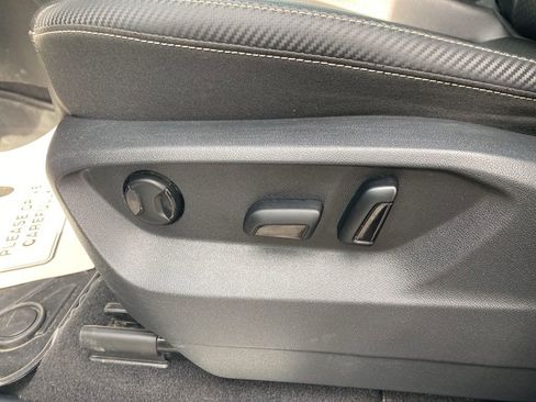 Used 2023 Volkswagen Atlas Cross Sport SE w/ Panoramic Sunroof Package image 13