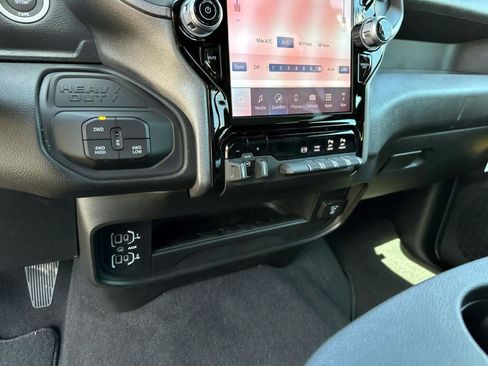 New 2025 RAM 2500 Tradesman image 25