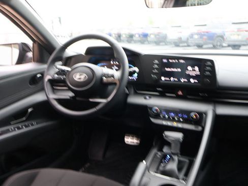 New 2026 Hyundai Elantra Sport FWD image 18