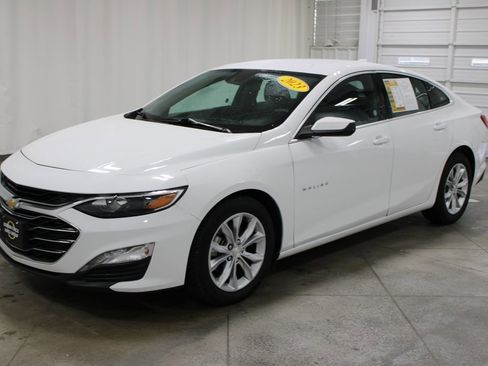 Used 2023 Chevrolet Malibu LT image 4