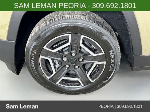 New 2026 Jeep Cherokee Laredo AWD/4WD image 28