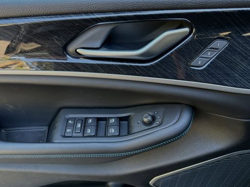 New 2023 Jeep Grand Cherokee Trailhawk image 10