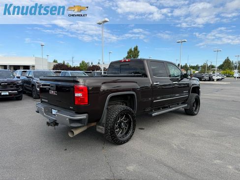 Used 2018 GMC Sierra 3500 SLT AWD/4WD image 7