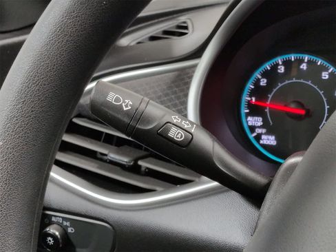 Used 2024 Chevrolet Malibu LT image 27