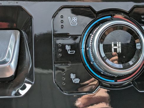 Used 2024 GMC Sierra 2500 Denali Ultimate w/ Max Trailering Package image 33