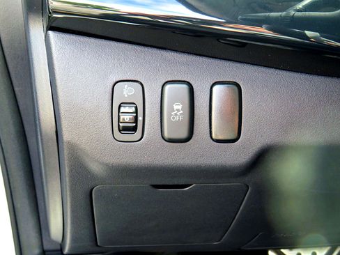 Used 2014 Mitsubishi Lancer Evolution MR image 17