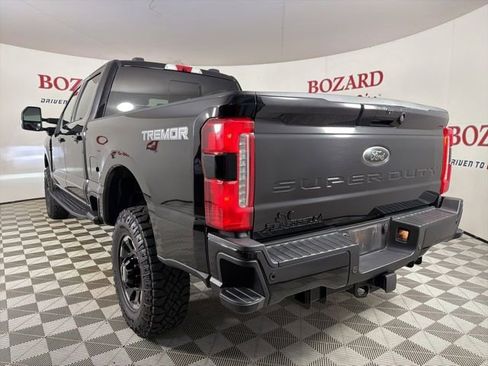 Used 2025 Ford F250 XLT w/ Black Appearance Package AWD/4WD image 6