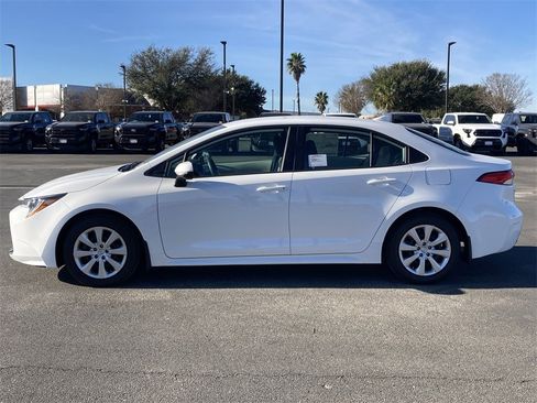 New 2026 Toyota Corolla LE image 8