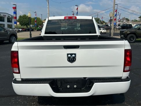 Used 2017 RAM 1500 Express RWD image 5