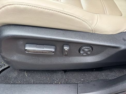 Used 2019 Honda CR-V Touring image 19