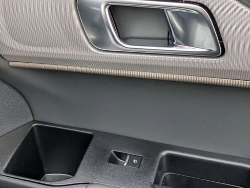 New 2026 Ford Explorer Active w/ Active Comfort Package image 33