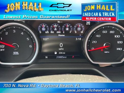 Used 2021 Chevrolet Tahoe Z71 w/ Z71 Off-Road Package AWD/4WD image 23