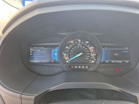 Used 2024 Ford Edge SE AWD/4WD image 3