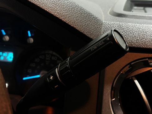 Used 2016 Ford F250 XLT w/ FX4 Off-Road Package image 11