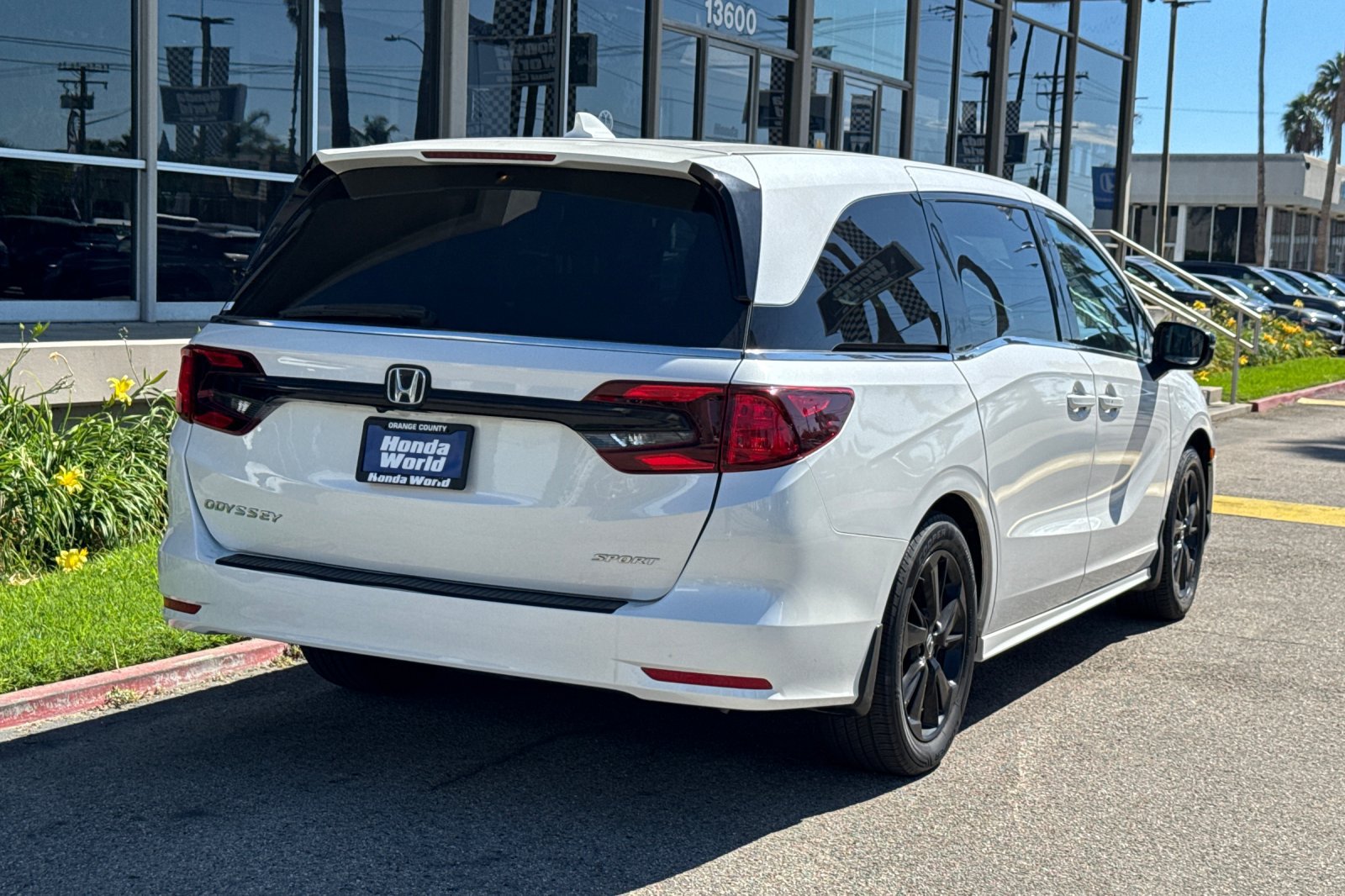 Used 2024 Honda Odyssey Sport image 5