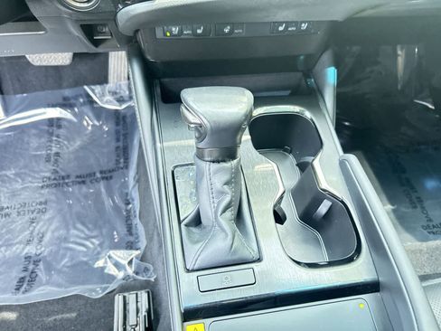 Used 2024 Lexus ES 350 w/ Premium Package FWD image 18