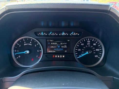 Used 2021 Ford Expedition XLT image 16