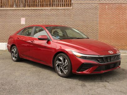 Used 2025 Hyundai Elantra Limited