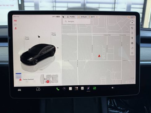Used 2023 Tesla Model 3 Standard Range RWD image 12