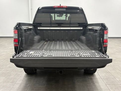 Used 2023 Nissan Frontier PRO-4X w/ Pro Convenience Package AWD/4WD image 8