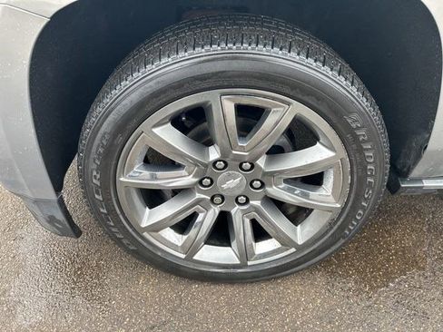 Used 2017 Chevrolet Suburban Premier image 49