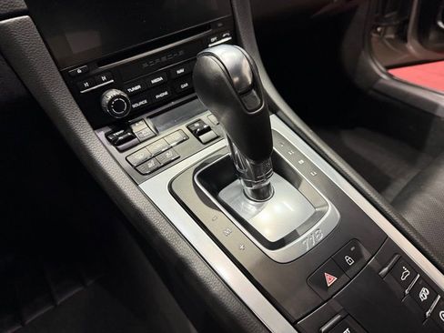 Used 2019 Porsche 718 Cayman RWD image 33