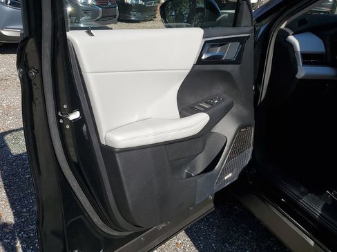 New 2026 Mitsubishi Outlander SE FWD image 15