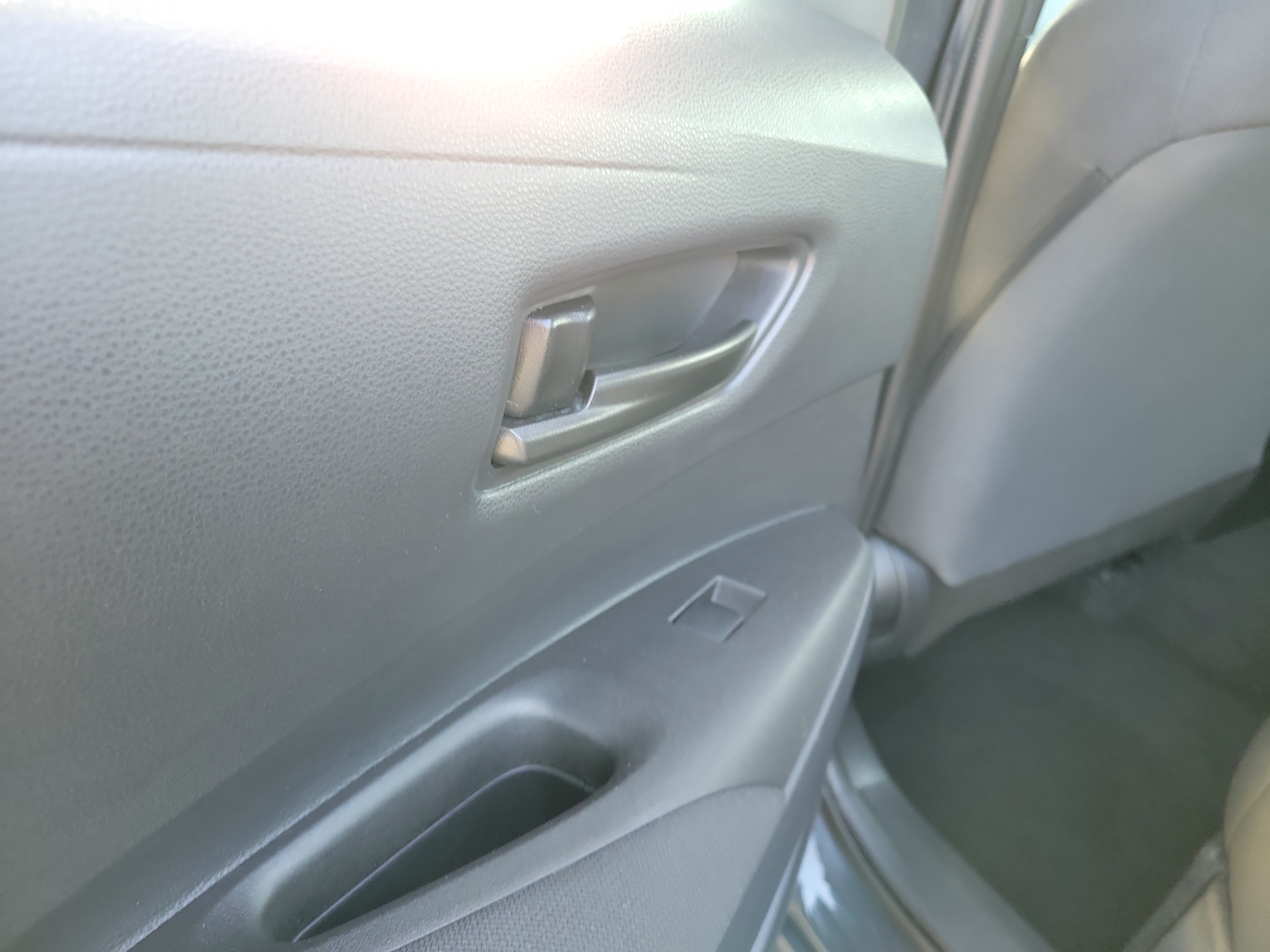 Used 2024 Toyota Corolla LE FWD image 13