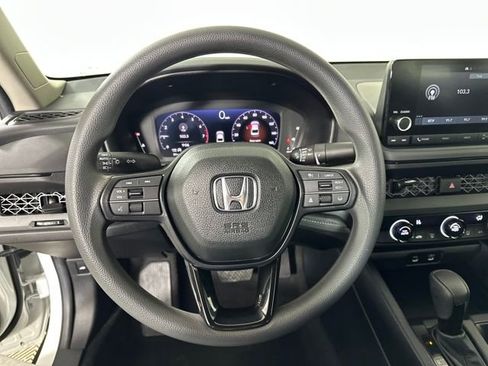 Used 2025 Honda Accord LX image 14