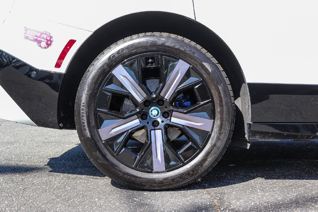 Certified 2024 BMW iX xDrive50 w/ Sport Package AWD/4WD image 8