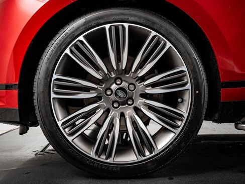 Used 2022 Land Rover Range Rover Velar R-Dynamic S image 12