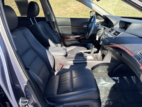 Used 2012 Honda Crosstour EX-L image 34