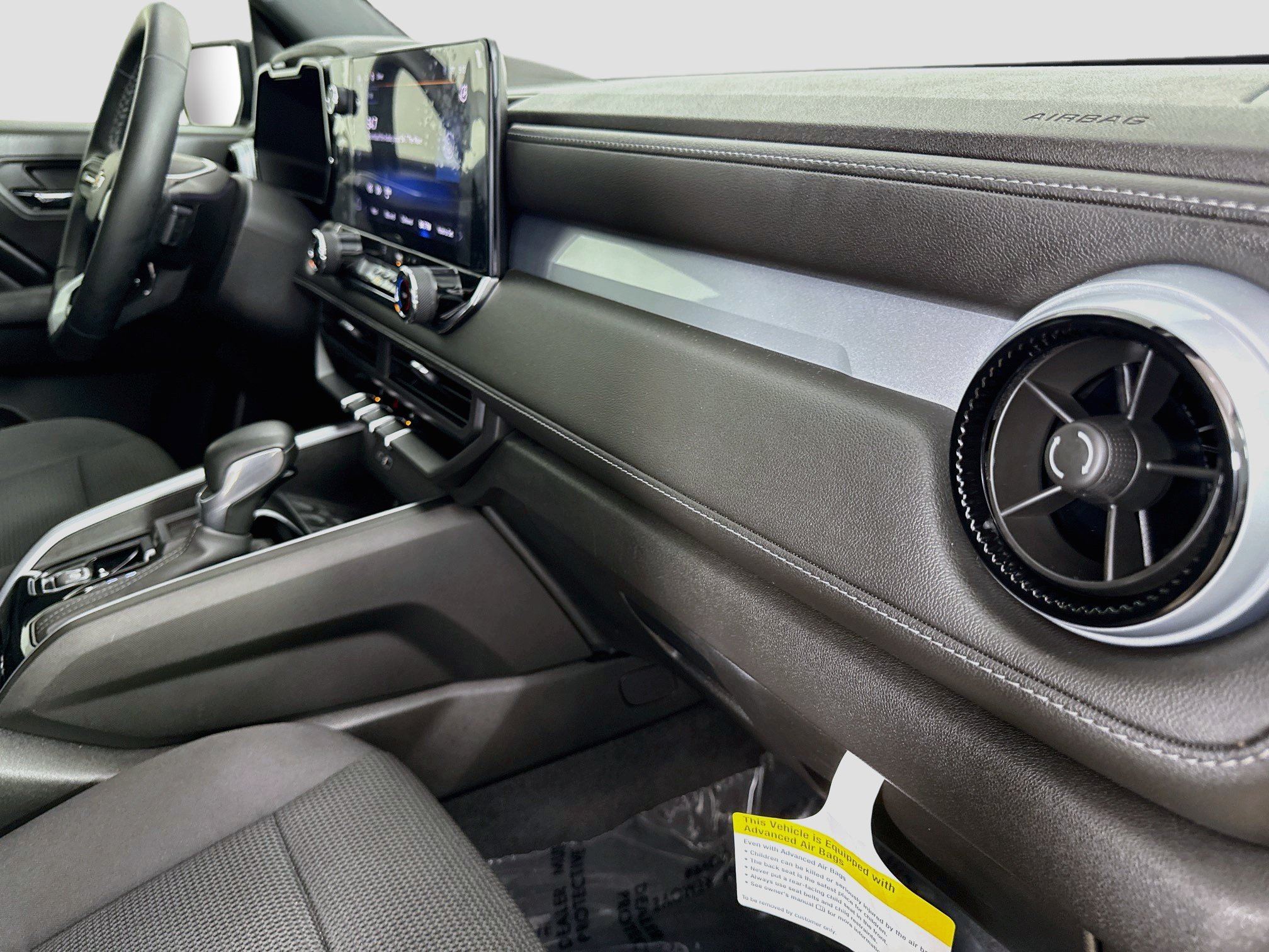 Used 2023 Chevrolet Colorado LT RWD image 31