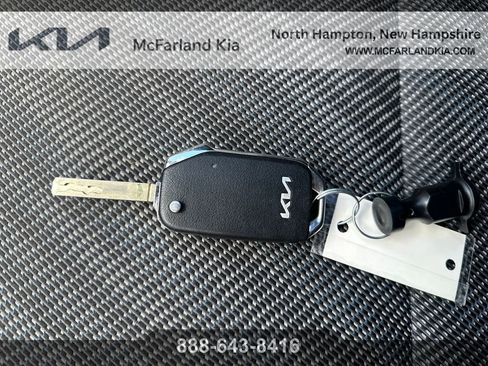 Used 2024 Kia Seltos LX AWD/4WD image 21