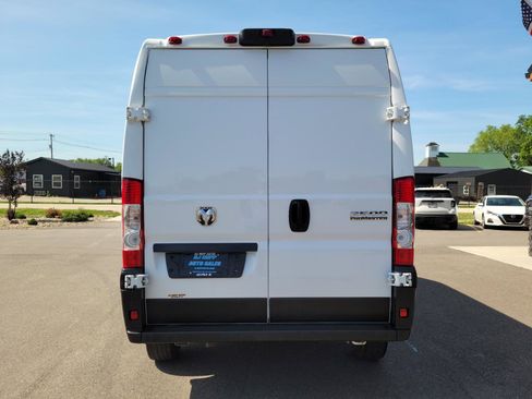 Used 2024 RAM ProMaster 2500 w/ Power Group FWD image 5