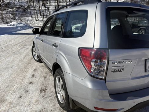 Used 2013 Subaru Forester 2.5X w/ Popular Pkg 3 image 7