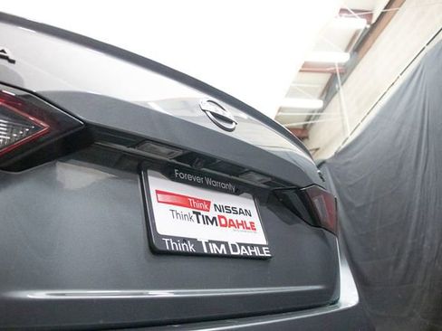 Used 2024 Nissan Altima 2.5 SV FWD image 14