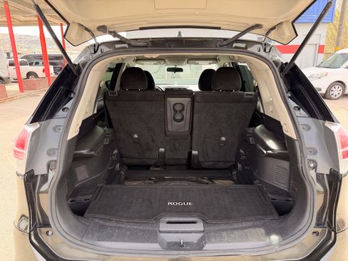 Used 2016 Nissan Rogue S AWD/4WD image 22