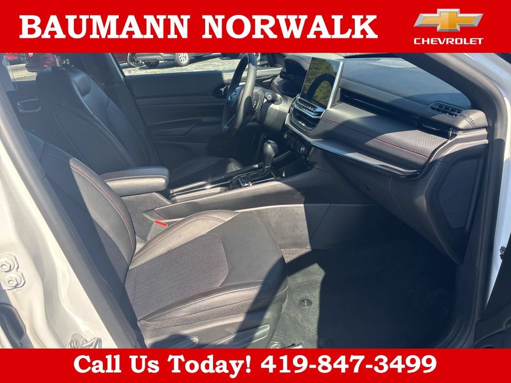 Used 2025 Jeep Compass Trailhawk AWD/4WD image 9