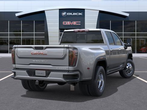 New 2026 GMC Sierra 3500 Denali w/ Denali Reserve Package AWD/4WD image 4