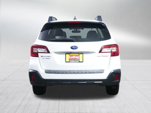 Used 2019 Subaru Outback 2.5i Limited AWD/4WD image 6