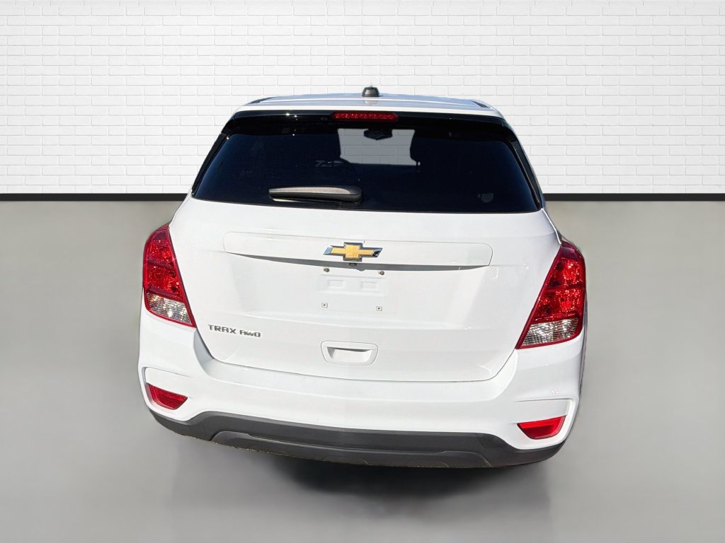 Used 2017 Chevrolet Trax LS w/ Fleet Convenience Package AWD/4WD image 7