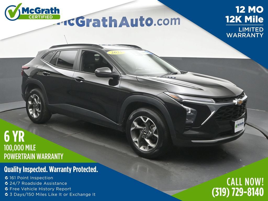 Used 2025 Chevrolet Trax LT w/ Driver Confidence Package FWD image 1