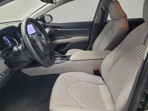 Used 2023 Toyota Camry SE image 17