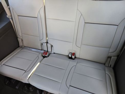 New 2026 GMC Yukon Denali w/ Denali Reserve Package image 18