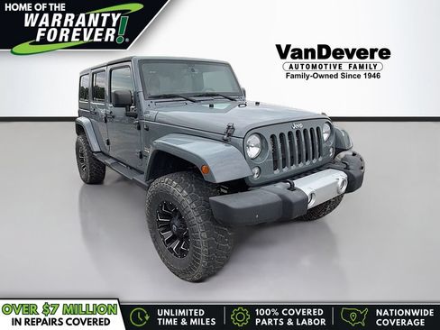 Used 2015 Jeep Wrangler Unlimited Sahara w/ Connectivity Group AWD/4WD image 1