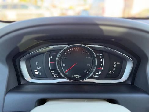 Used 2015 Volvo XC60 T5 Premier w/ Proximity Package image 49