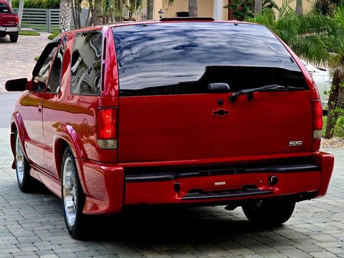 Used 2001 Chevrolet Blazer Xtreme w/ Preferred Equipment Group image 37