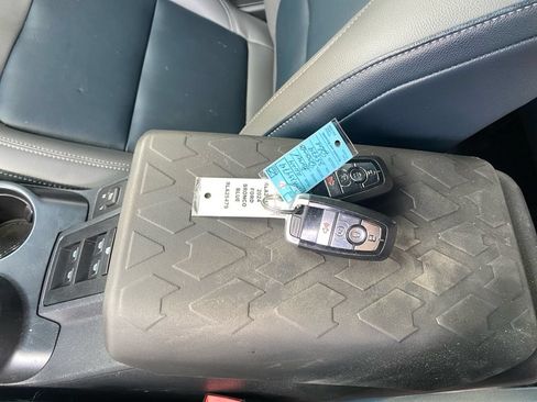 Used 2024 Ford Bronco Outer Banks AWD/4WD image 30
